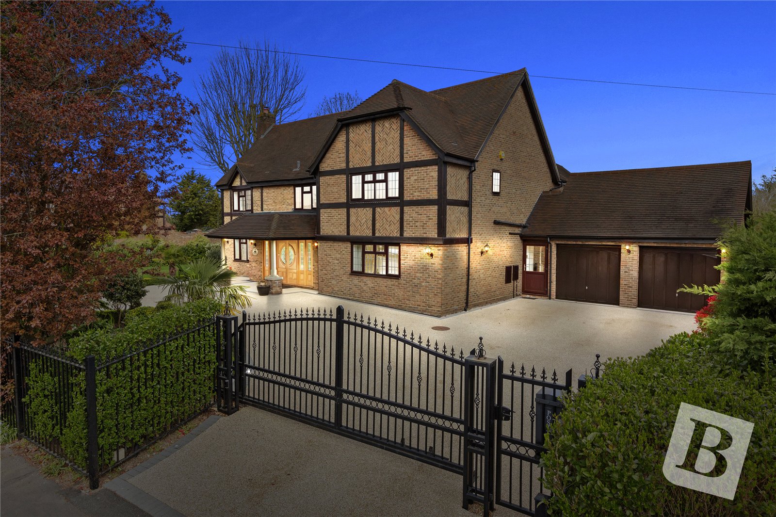 5 bedroom house for sale in Herbert Road, Emerson Park, RM11 Balgores