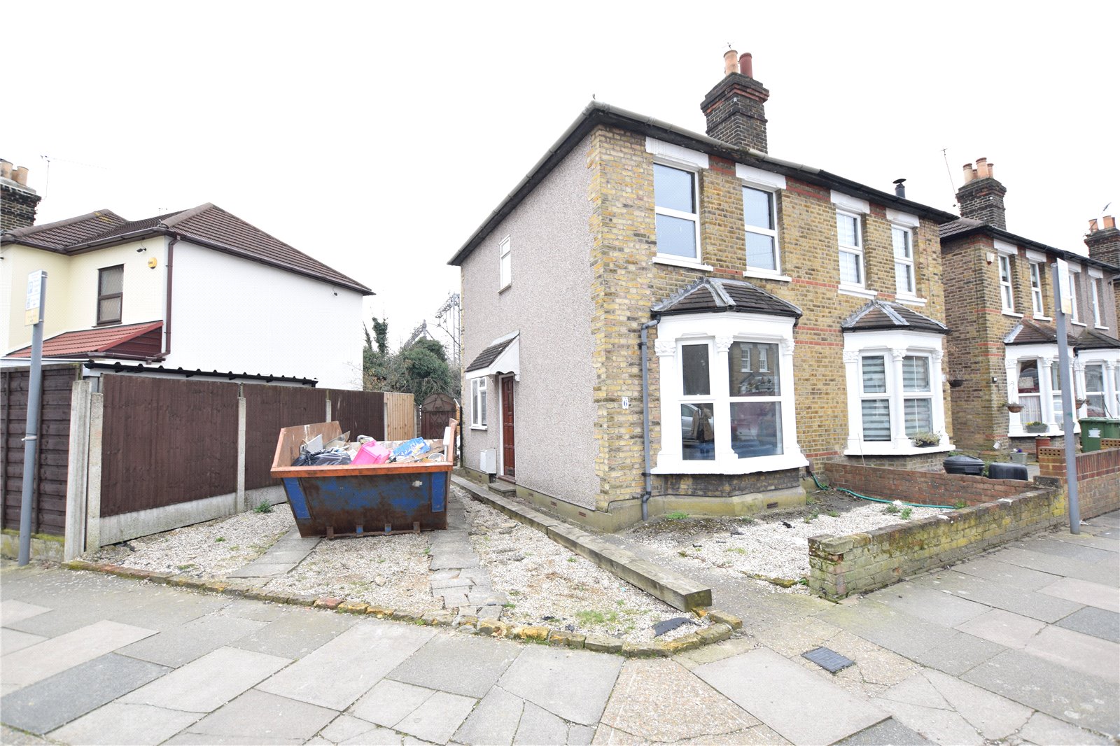 2 bedroom house for sale in Stockland Road, Romford, RM7 Balgores