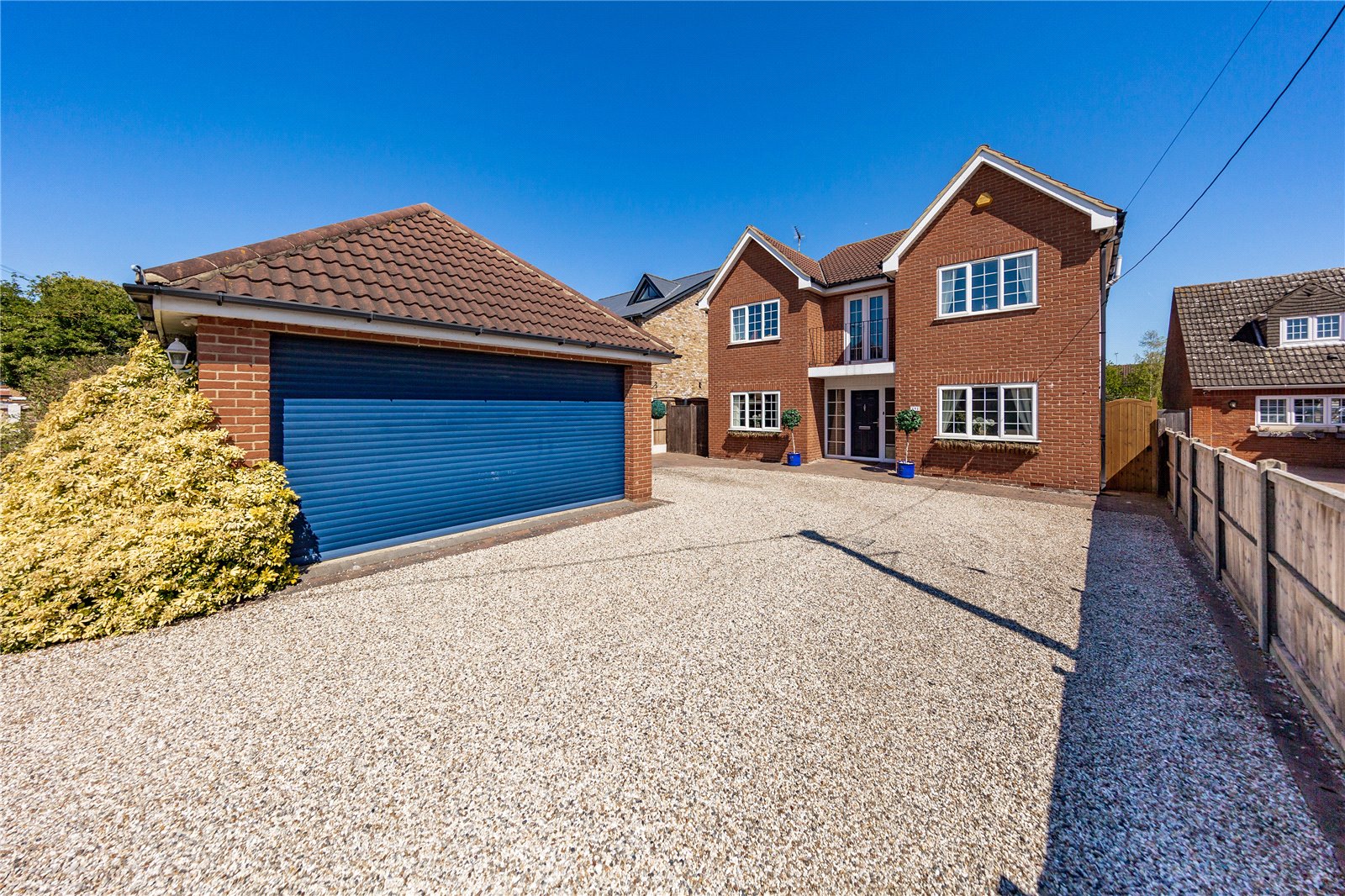 6 bedroom house for sale in Hullbridge Road, South Woodham Ferrers