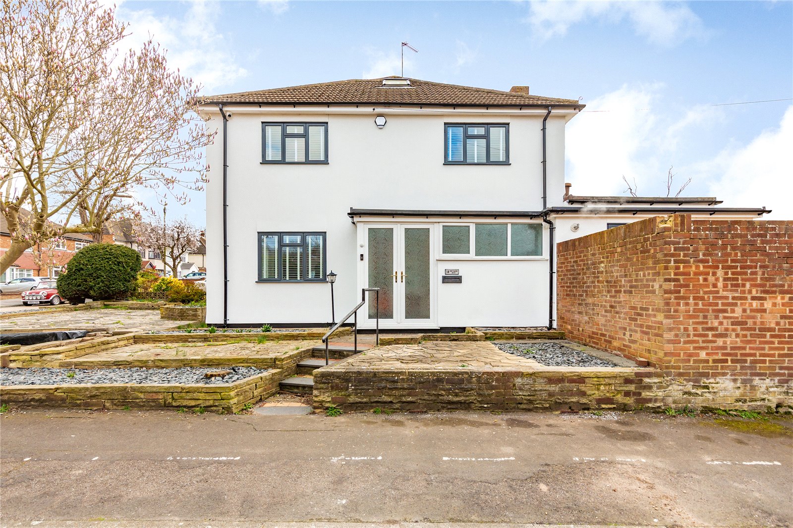 3 bedroom house for sale in Huntsmans Drive, Upminster, RM14 Balgores