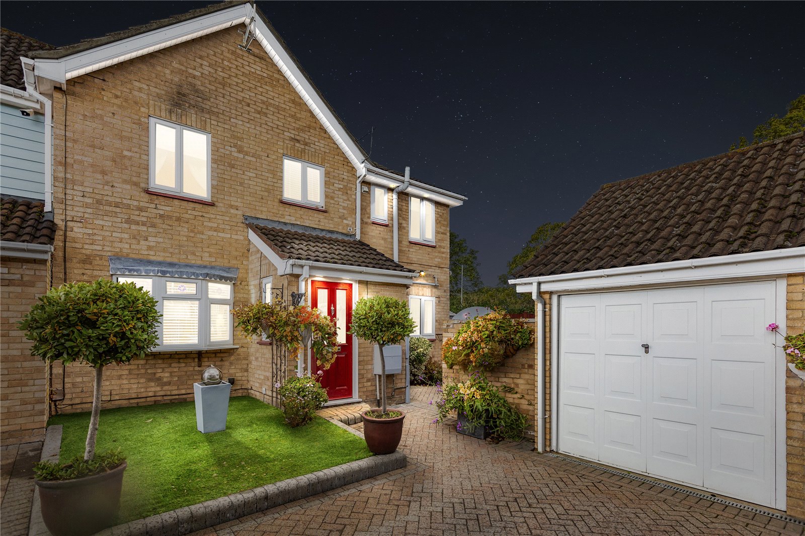 4 bedroom house for sale in Menzies Avenue, Laindon West, Basildon